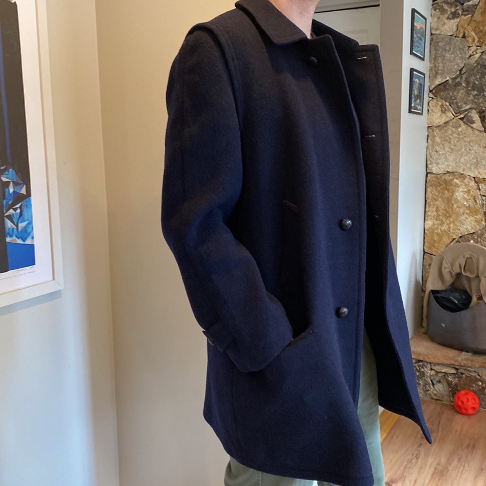 Men’s Burberry wool blend pea coat dark navy blue size 40 M/L